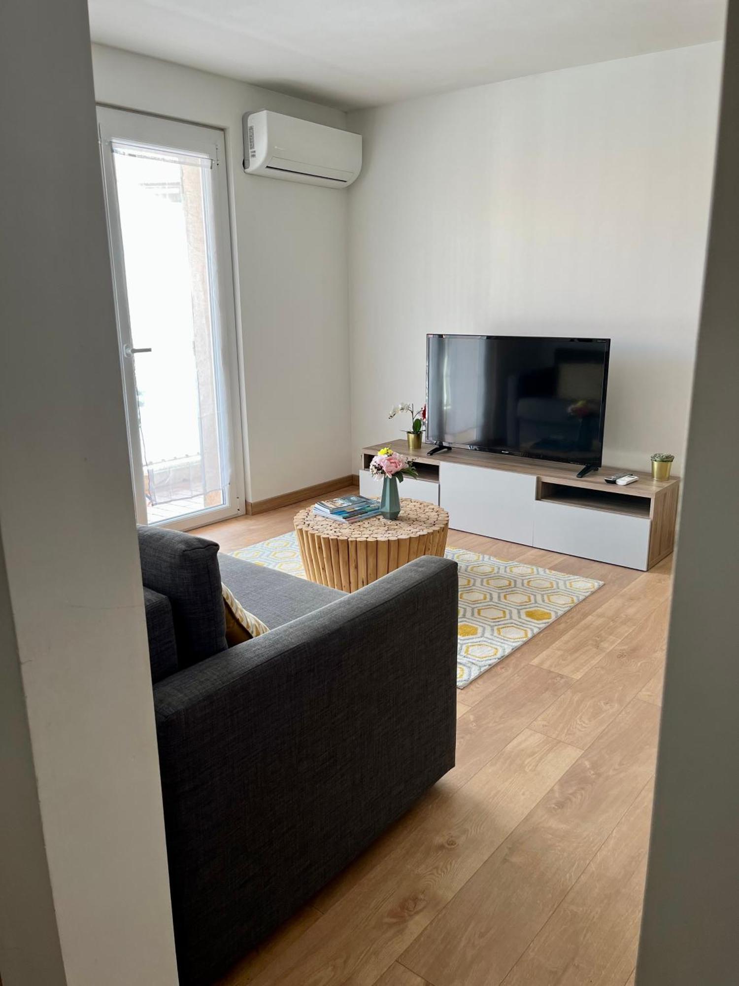 Perle Rare A 250M De La Plage ! Climatise Avec Parking, Balcon & Wifi Sainte-Maxime Ngoại thất bức ảnh
